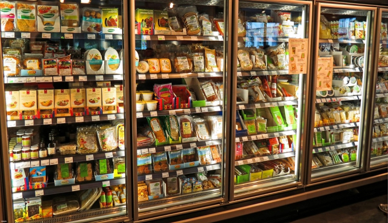 magasin-ST RAPHAEL-min_supermarket_fridge_produce_food_market_retail_shop_store-858798